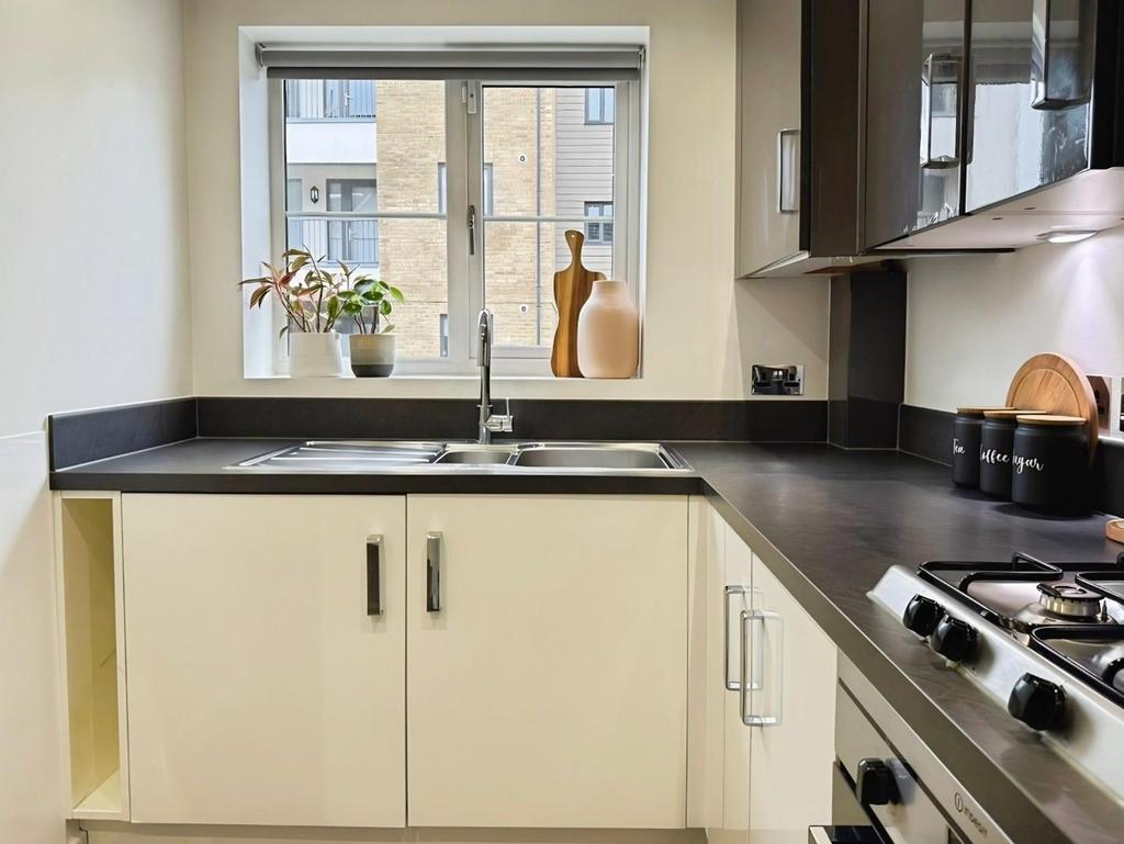 Kitchen 4.jpeg