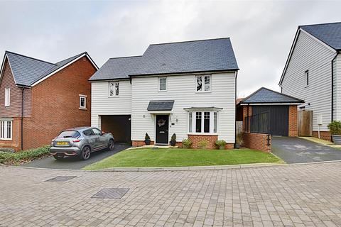 4 bedroom detached house for sale, Luffield Drive, Bexhill-On-Sea