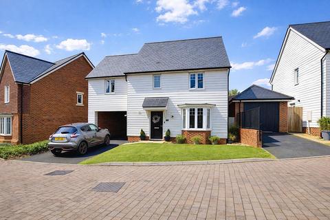 4 bedroom detached house for sale, Luffield Drive, Bexhill-On-Sea