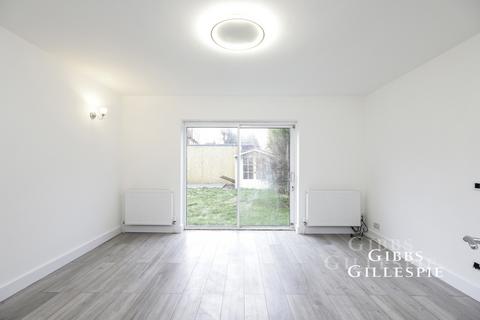 3 bedroom semi-detached house to rent, Rockingham Parade, Uxbridge, UB8