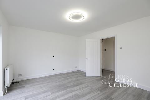 undefined, Rockingham Parade, Uxbridge, UB8