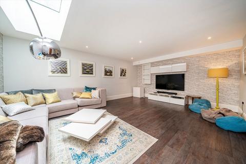 5 bedroom detached house for sale, Bridgewater Road, Weybridge KT13
