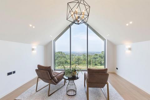 undefined, Cleeve Hill, Cheltenham GL52 3QE