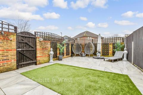 undefined, Greenacre Place, Wallington SM6