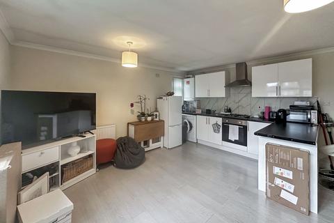 1 bedroom apartment to rent, Holmedale, Slough, Berkshire, SL2