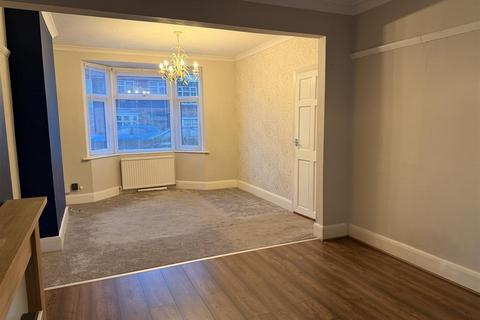 3 bedroom terraced house for sale, Percy Road, Aylestone, Leicester