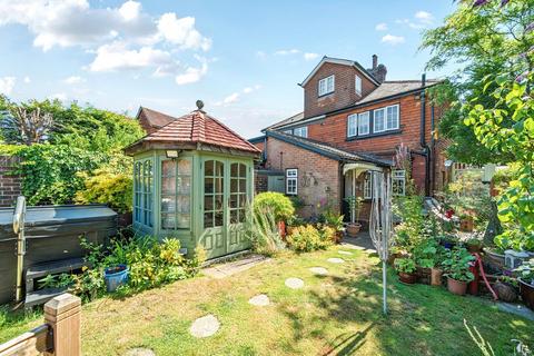 undefined, The Avenue, Hindhead GU26