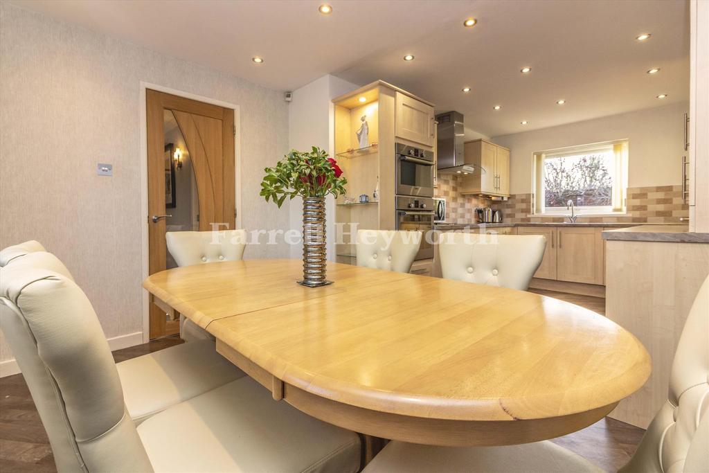 Kitchen f