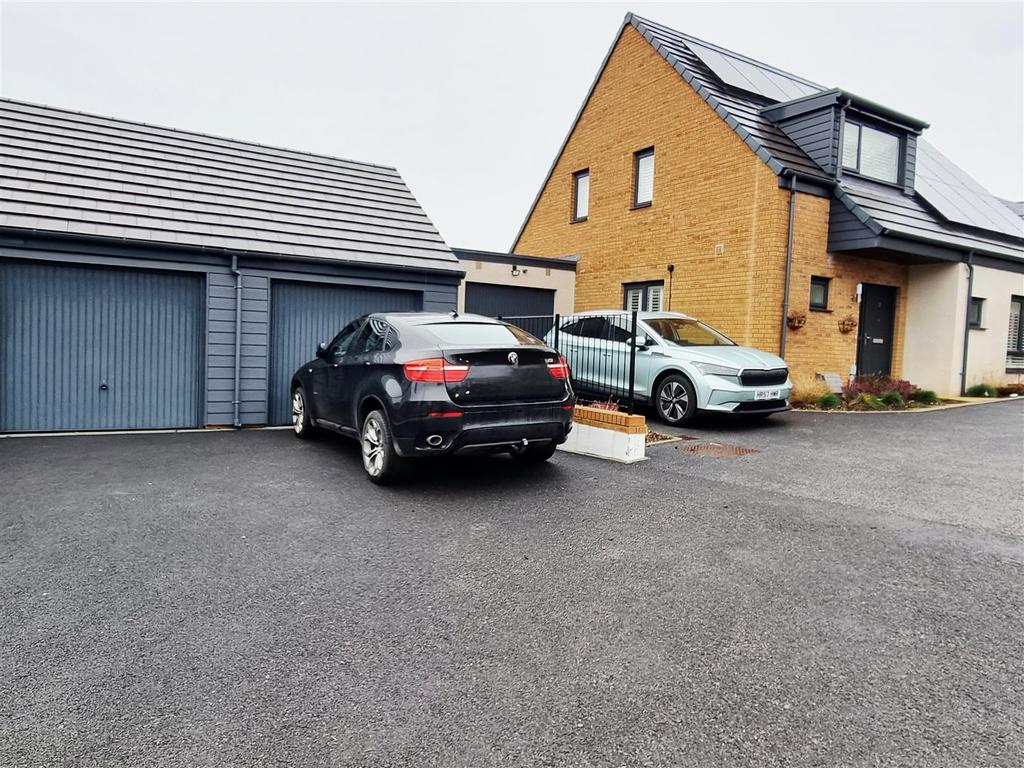 Garage.jpg