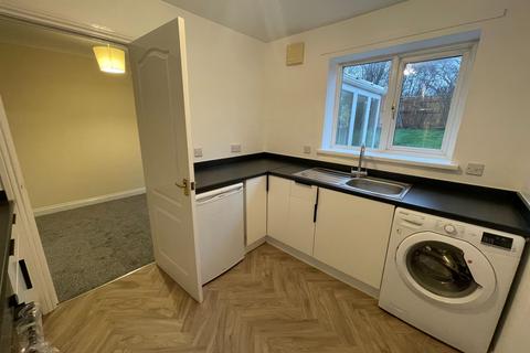 3 bedroom semi-detached house to rent, Agricola Court, Faverdale, Darlington
