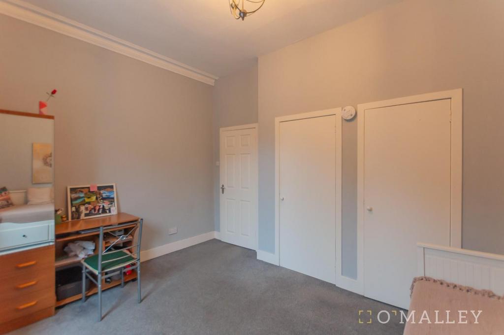 Bedroom 2 (2).jpg