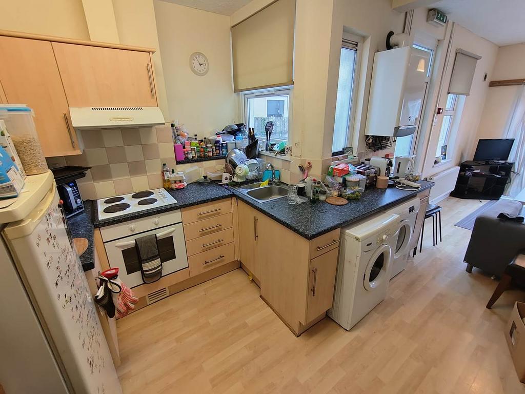 Kitchen (1)
