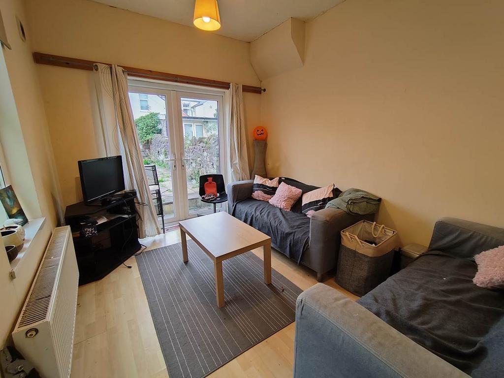 Living room (1)