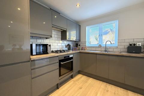 undefined, Lyme Way, Swindon SN25