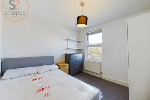 1 bedroom flat to rent, Back double room 59b Surbiton Road, Kingston upon Thames, Surrey