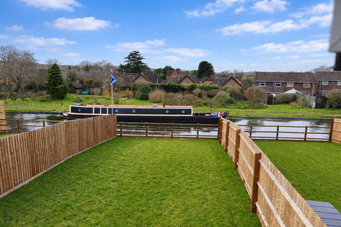undefined, Lyde Close, Wombourne WV5