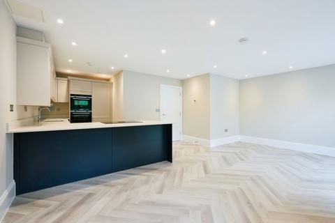 2 bedroom apartment for sale, Westerham Road, Oxted RH8