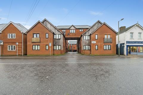 undefined, Queens Road, Farnborough, Hampshire, GU14
