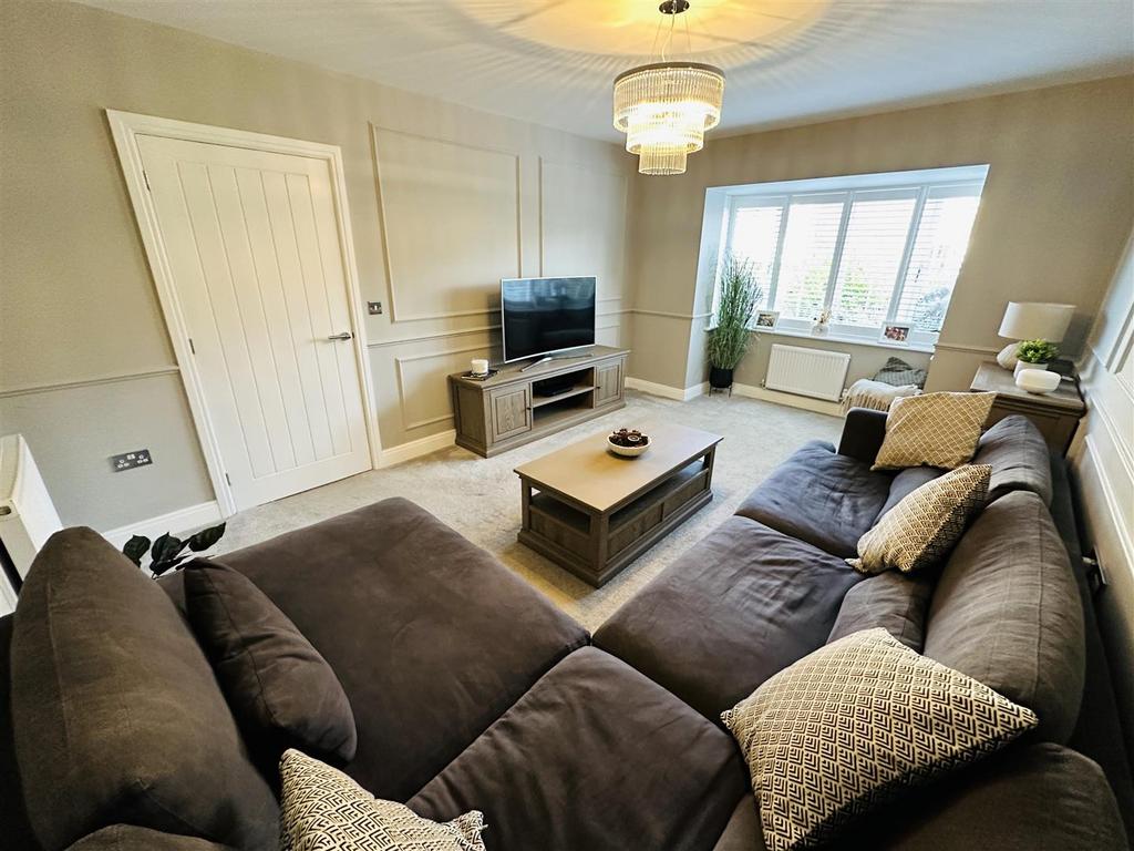 Lounge1.jpg
