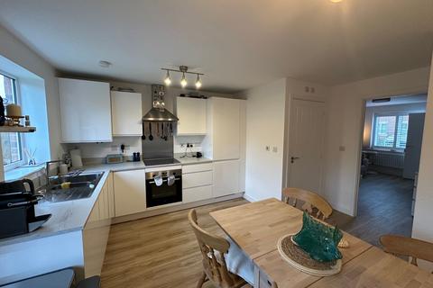 2 bedroom semi-detached house to rent, Corporal Close, Sutton Coldfield B75