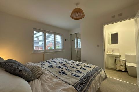 2 bedroom semi-detached house to rent, Corporal Close, Sutton Coldfield B75