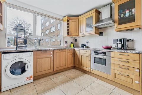 3 bedroom flat to rent, Station Road, Hendon, London