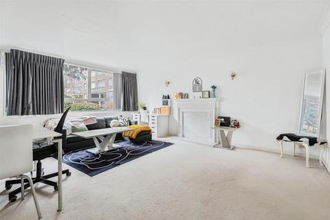 3 bedroom flat to rent, Station Road, Hendon, London