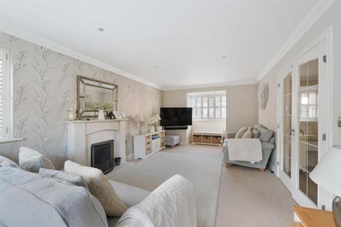 4 bedroom detached house for sale, Osprey Drive, Epsom