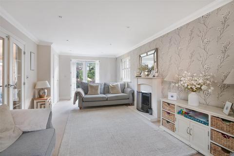 4 bedroom detached house for sale, Osprey Drive, Epsom