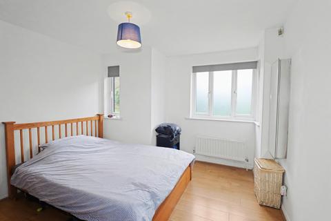 1 bedroom flat to rent, Mayfield Road, Hersham KT12