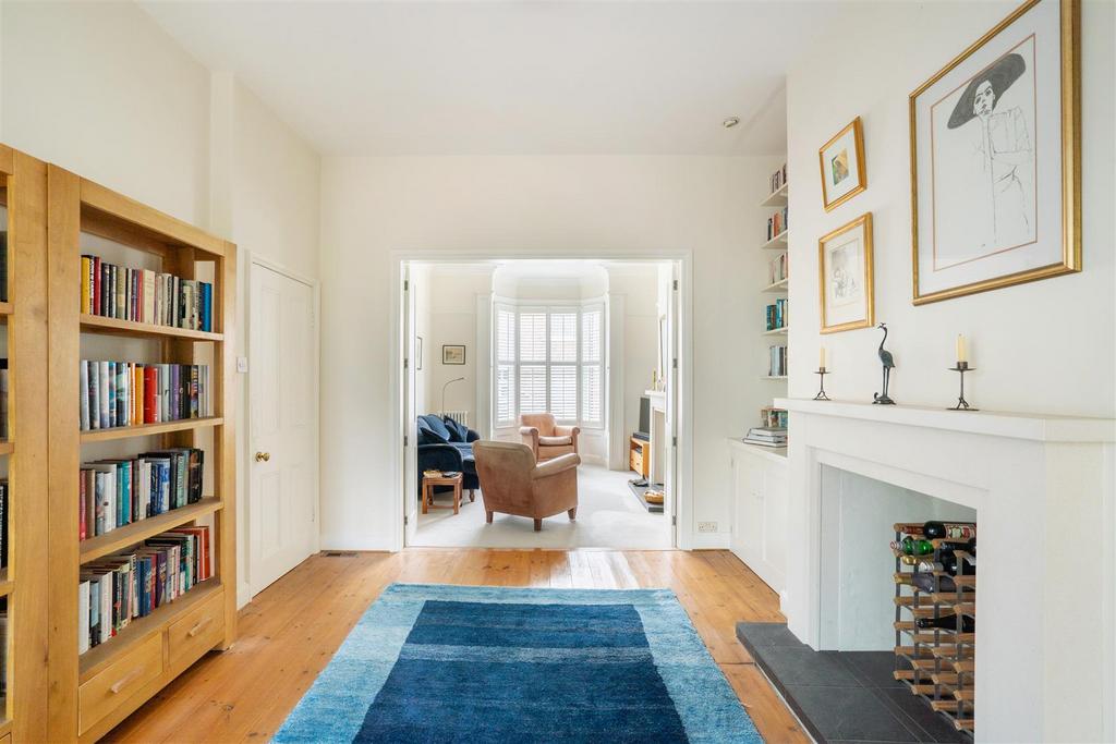 Living dining
