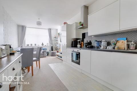 2 bedroom apartment for sale, Victoria Avenue, Southend-on-sea