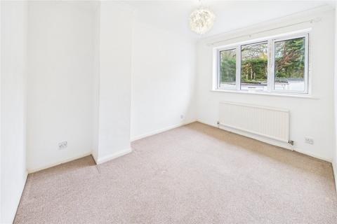 undefined, Pine Ridge, Newbury, Berkshire, RG14