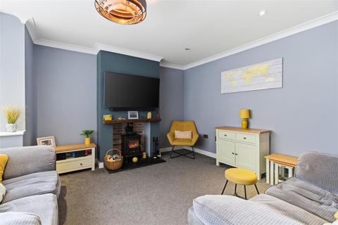3 bedroom semi-detached house for sale, 6 Winestead Cottages, Winestead, HU12 0NP