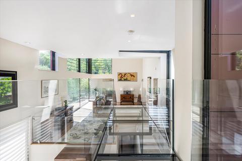 undefined, Newnham Hill, Henley-on-Thames, RG9