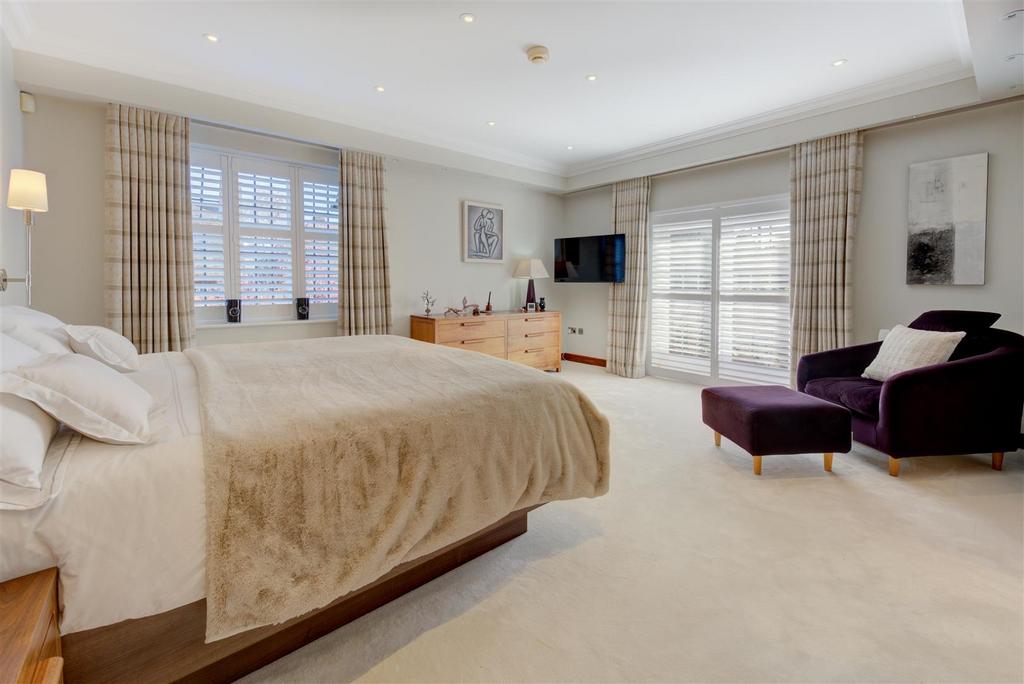 D0408 2 raeburn clo m Bed.jpg