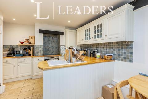 2 bedroom house to rent, New Cottages, High Street, Kemsing, TN15