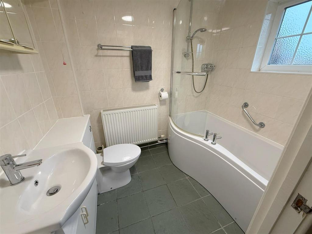 Ground Floor Bathroom