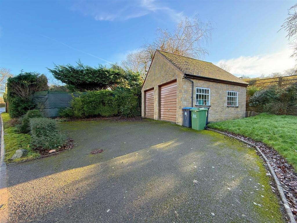 Double Garage &amp; Parking