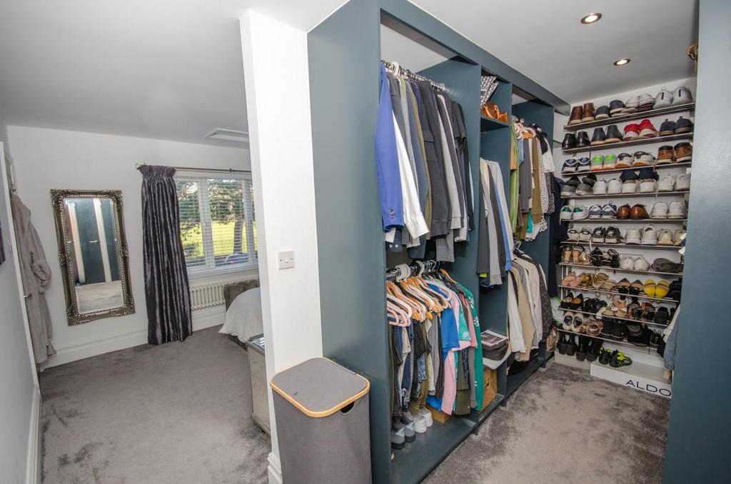 Dressing room.jpg