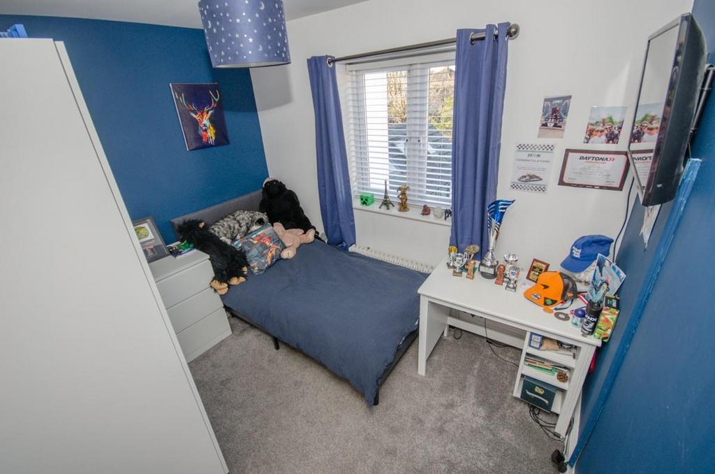 Bedroom 4.jpg