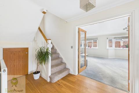 4 bedroom detached house for sale, VIEW ROAD, CLIFFE WOODS, ROCHESTER, ME3 8JQ