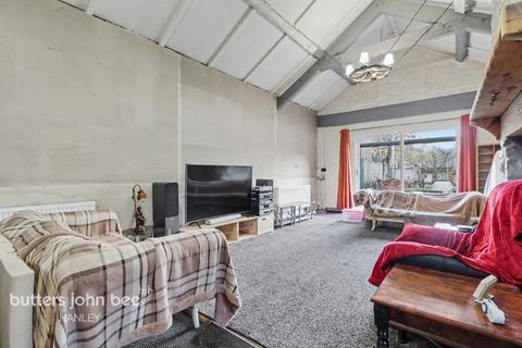 2 bedroom link detached house for sale, Bleak place, Stoke-On-Trent ST6 2QL