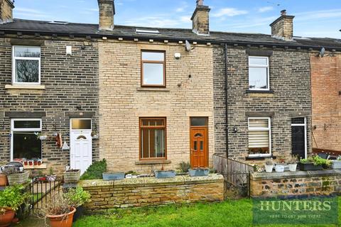 3 bedroom terraced house for sale, South View, Greengates, Bradford