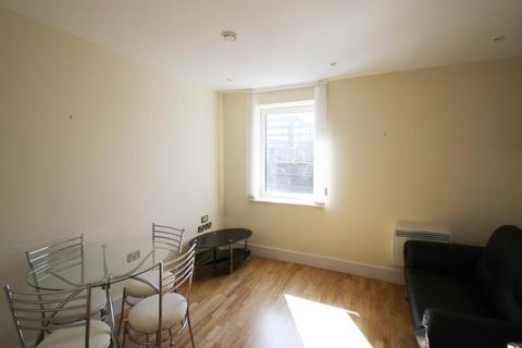 1 bedroom flat to rent, Cheshire Street, London,