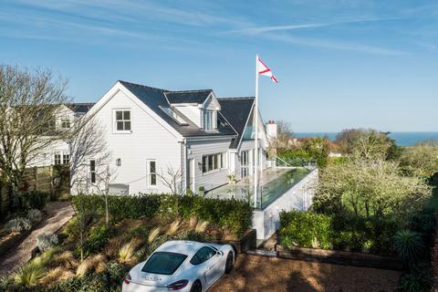 5 bedroom detached house for sale, La Rue Des Alleurs, St Martin