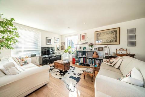 3 bedroom flat for sale, Church Street, Isleworth TW7