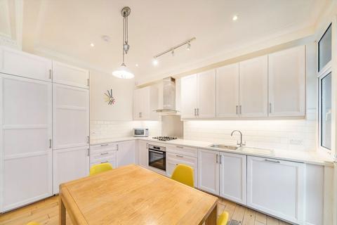 3 bedroom house to rent, Laurel Road, London SW20