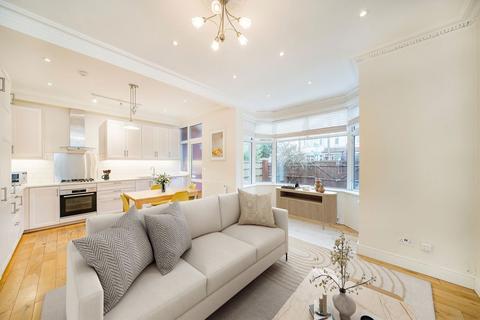 3 bedroom house to rent, Laurel Road, London SW20
