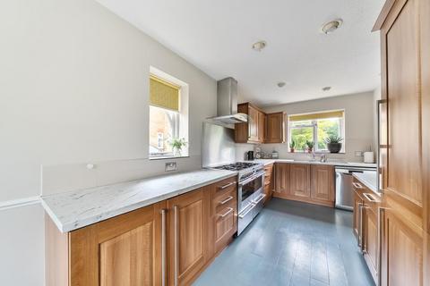 4 bedroom detached house to rent, Saturn Croft,  Berkshire,  RG42